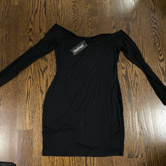 Boohoo Dresses & Skirts - NWT BooHoo Black off the shoulder dress in size UK14/US 10